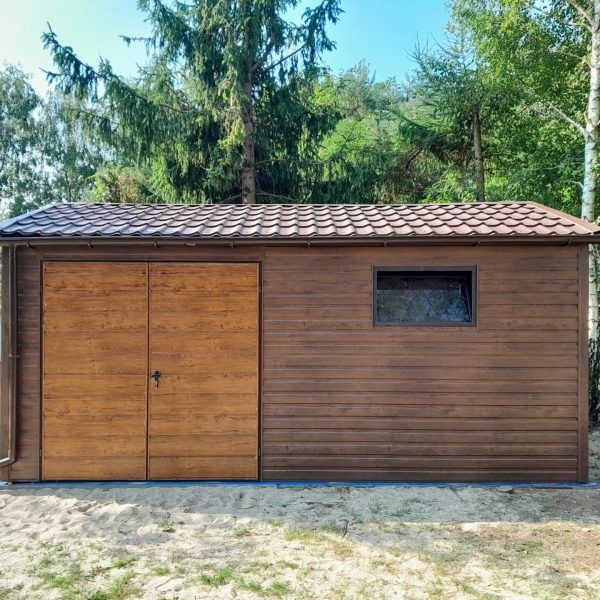 garaże drewnopodobne