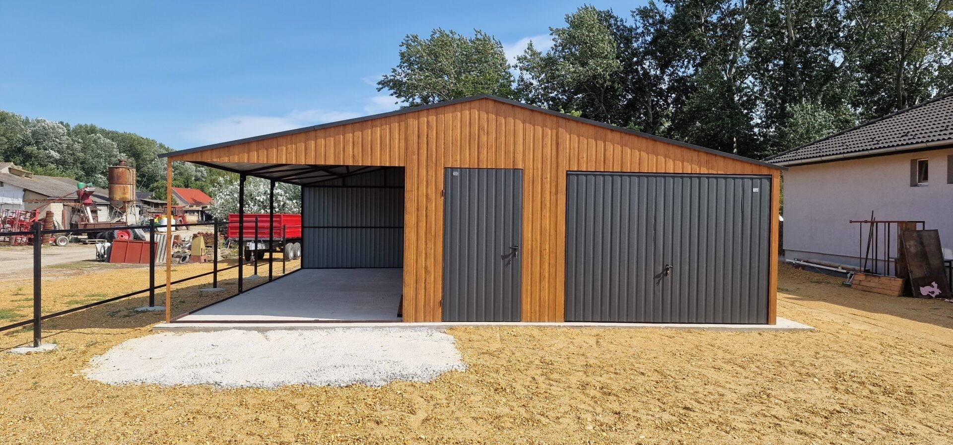 garaże drewnopodobne